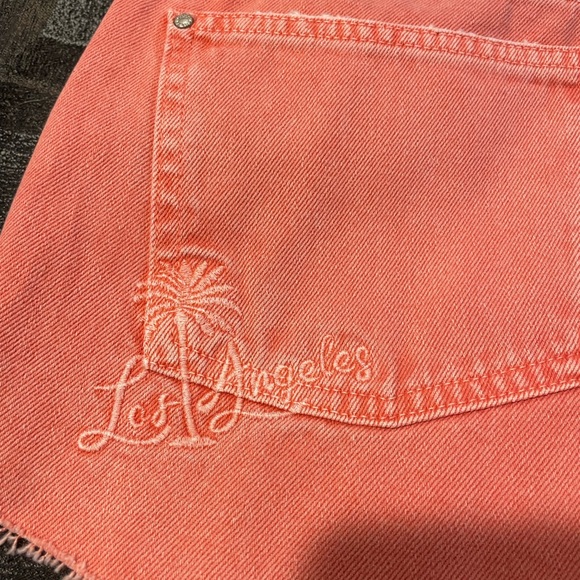 NWT Guess Shorts - Picture 5 of 7